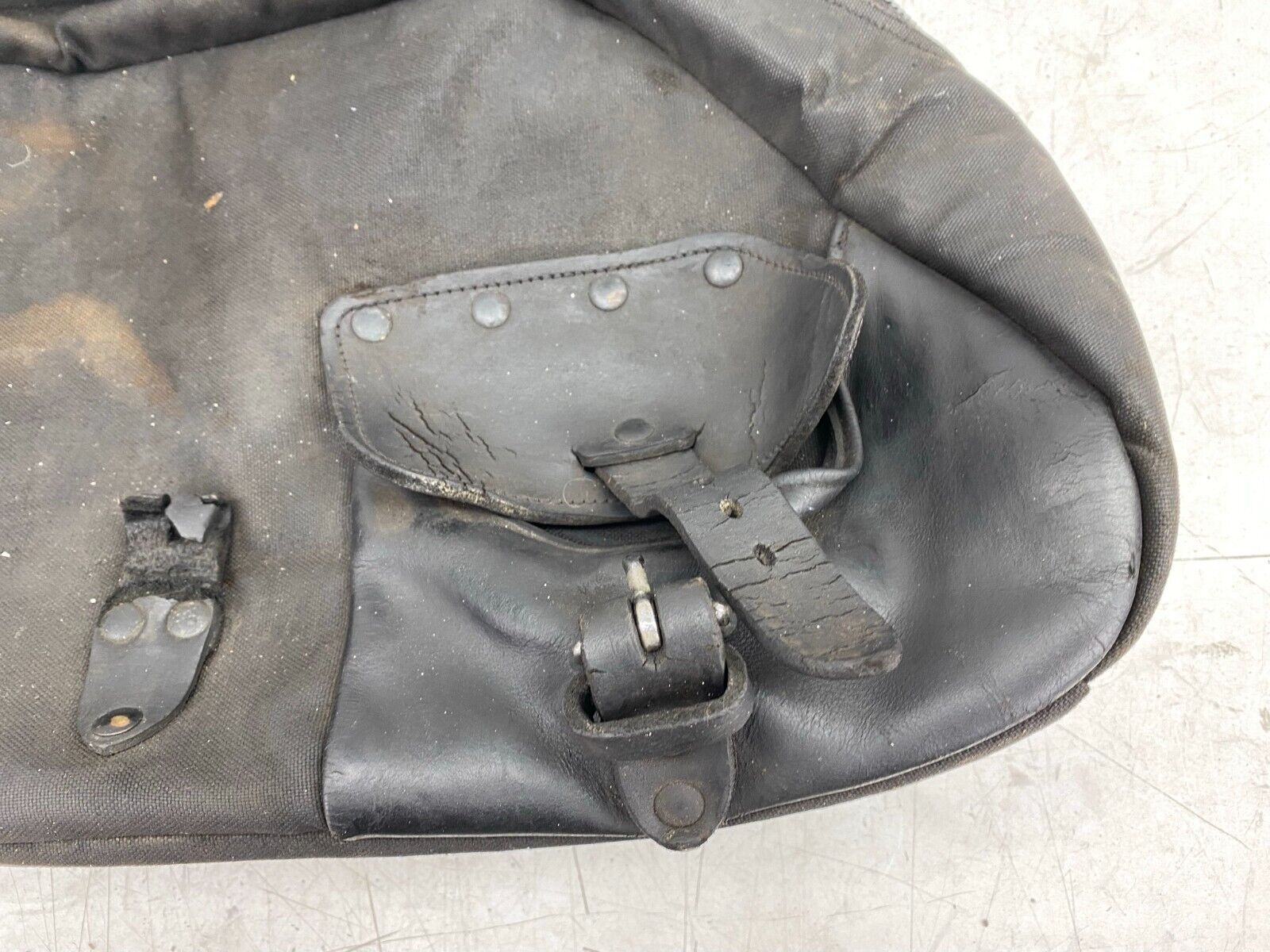 1996 HARLEY DAVIDSON DYNA Convertible Left Side OEM HD Saddlebag