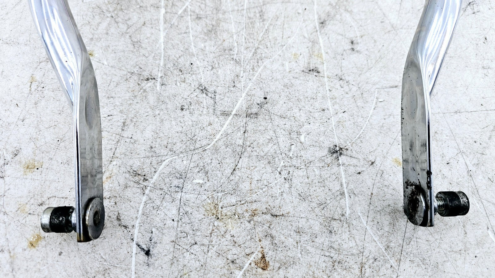 2002 HARLEY ELECTRA GLIDE Chrome Trunk Mounting Frame Bracket