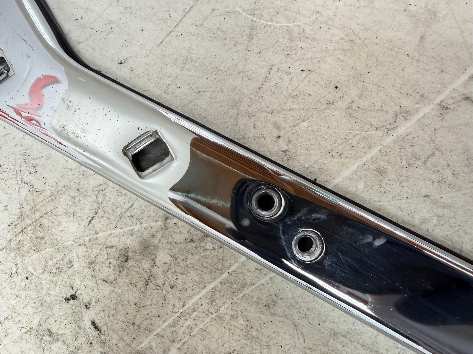 1995 HARLEY FLH ELECTRA GLIDE Rear Fender Frame Strut Arm Bars Chrome