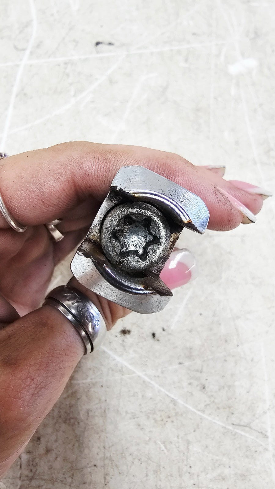 2000 HARLEY SOFTAIL DEUCE Chrome Passenger Footpeg Peg Bracket Mount Support