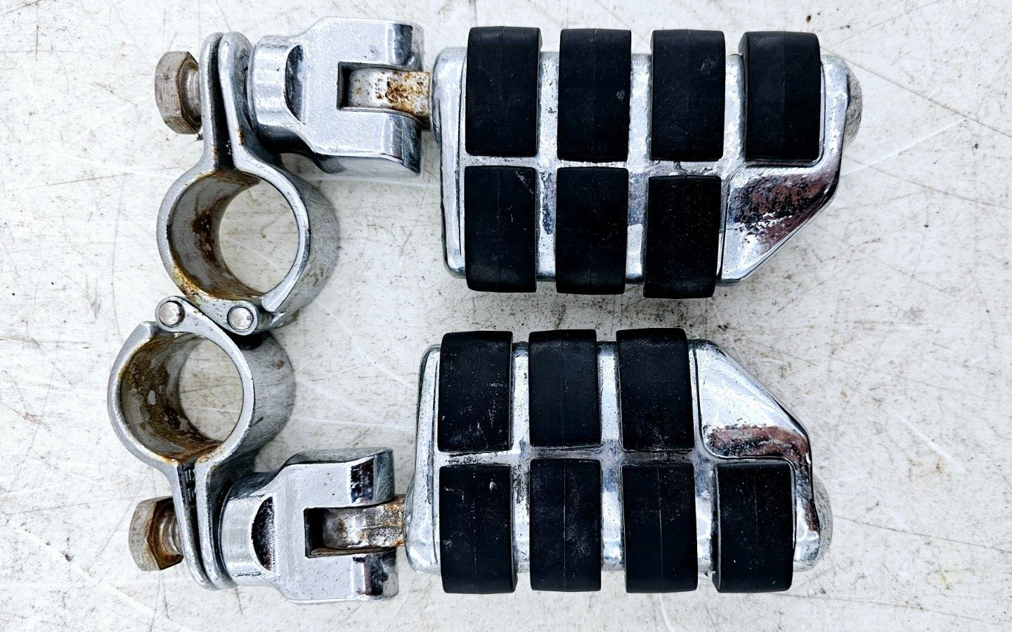 1997 HARLEY SOFTAIL Highway Crash Guard Bar Foot Pegs Rest