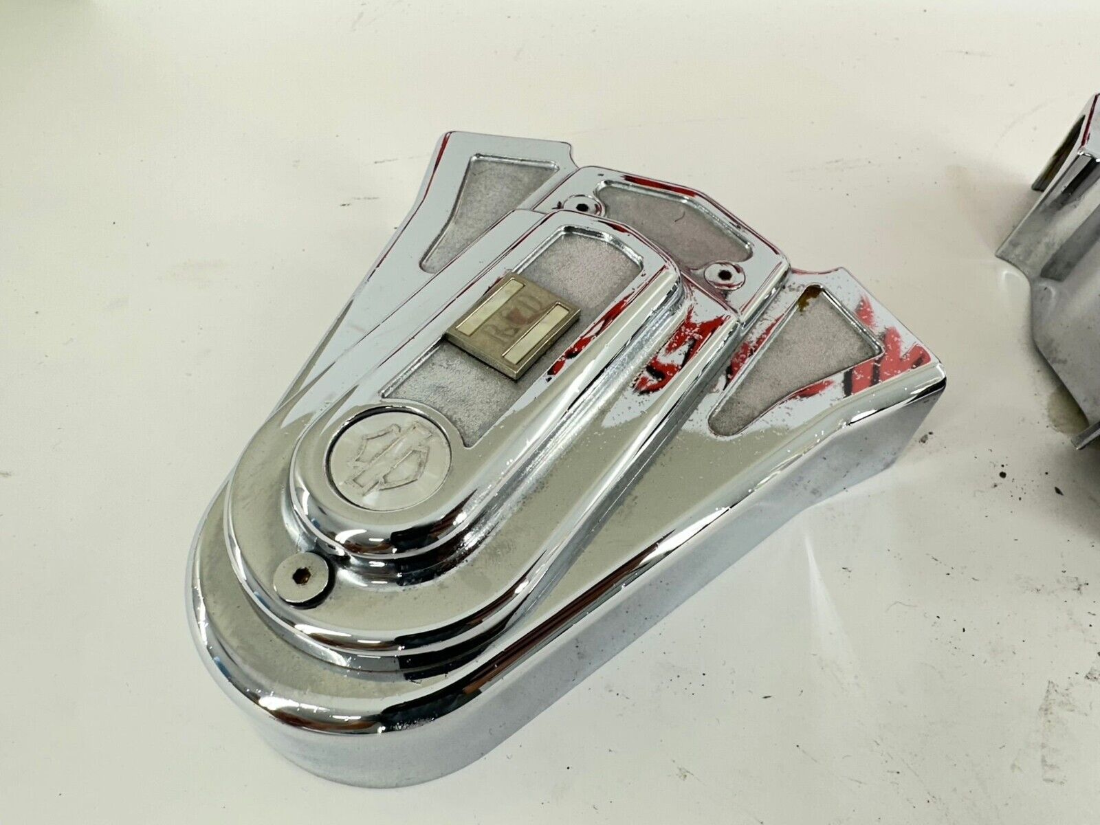 2005 HARLEY DAVIDSON SOFTAIL Chrome Rear Axle Swing Arm Covers