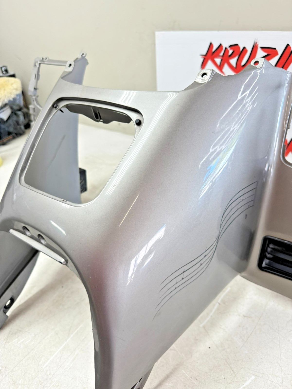 2002 Honda Goldwing GL1800 Front Dash Gas Tank Stereo Radio Fairing Cover Cowl 