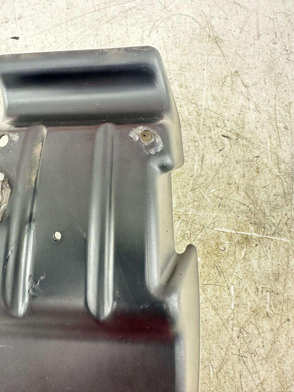 1995 HARLEY SOFTAIL OEM HD Rear Swingarm Mud Flap Filler Panel 60363-86C