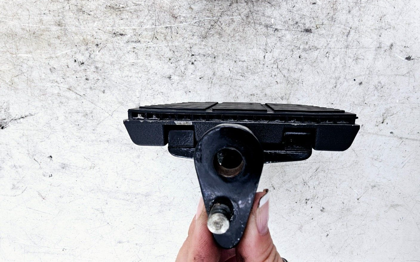 1998 HARLEY FLH ELECTRA GLIDE Passenger Floorboard Right Left Footrest OEM HD