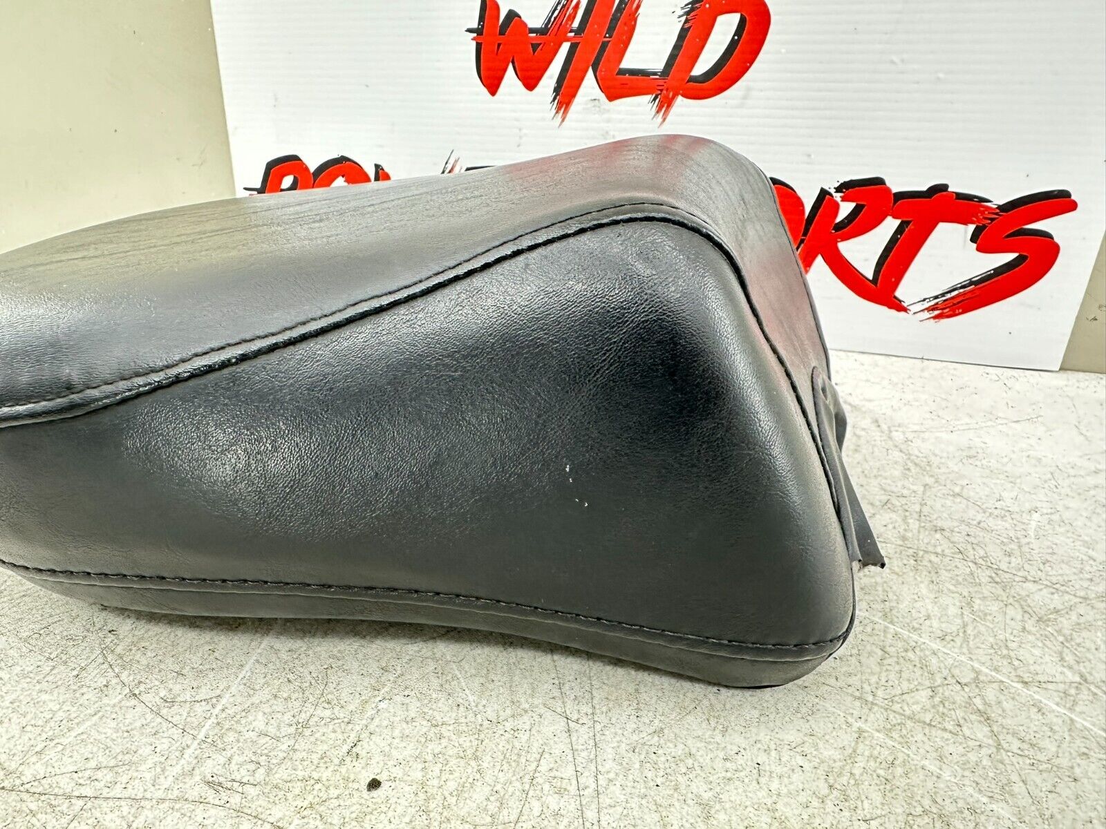 2001 HARLEY SOFTAIL FLSTS Heritage Springer Passenger Seat Pillion Pad