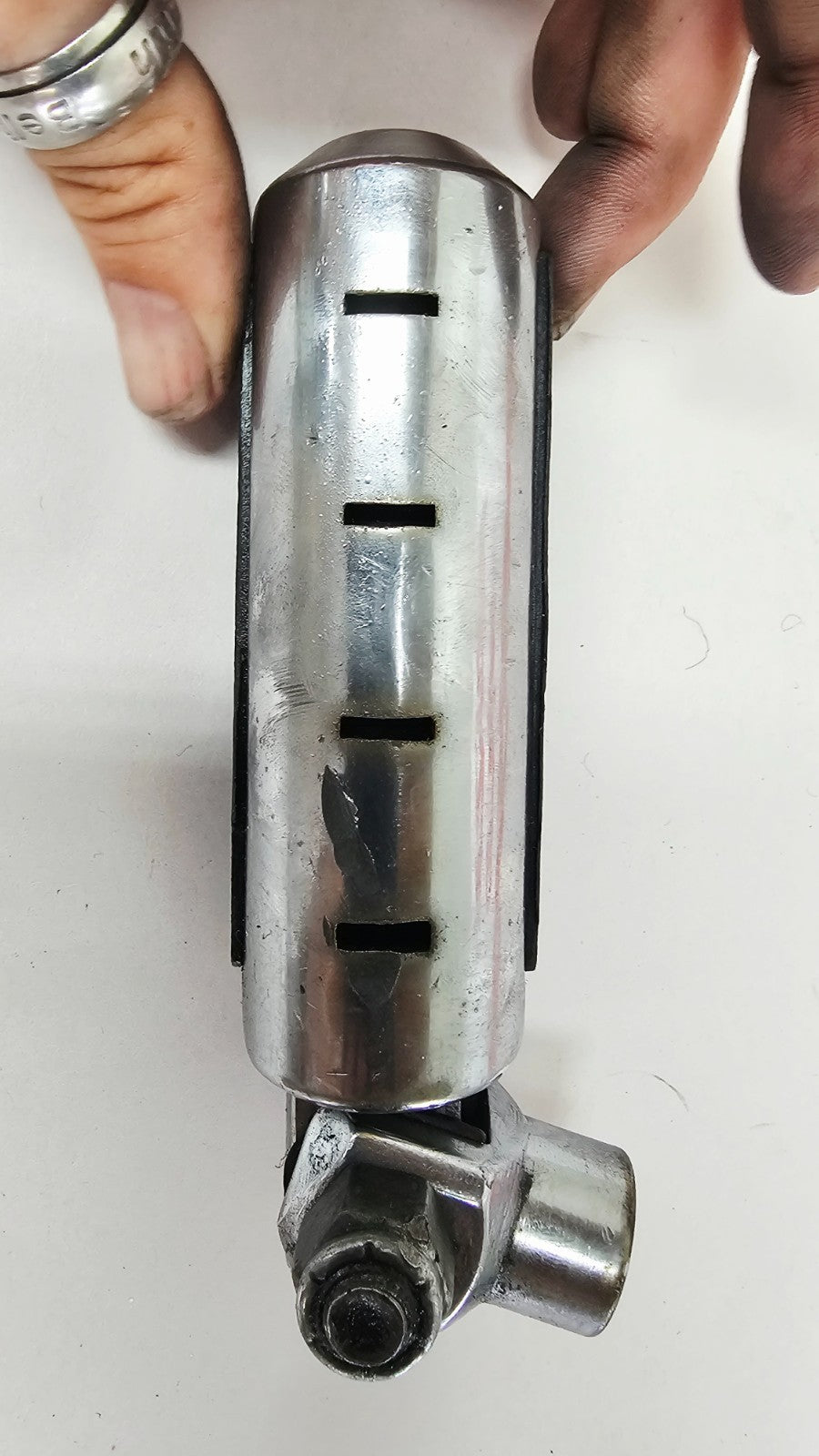 1995 HARLEY SOFTAIL FATBOY OEM Chrome Rubber Passenger Footpegs & Peg Mounts