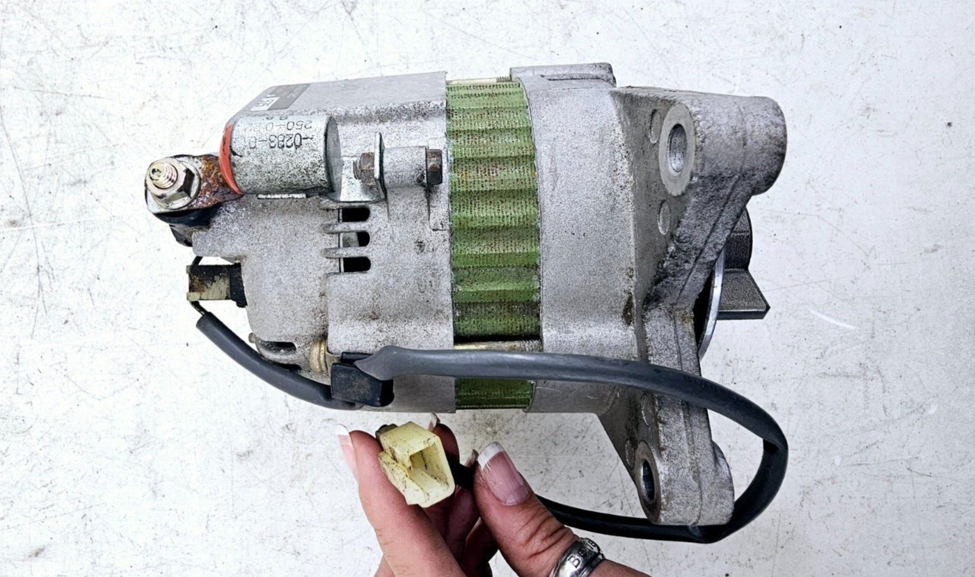 1993 HONDA GOLDWING GL1500 Alternator Alternater Charging System LR140-708C