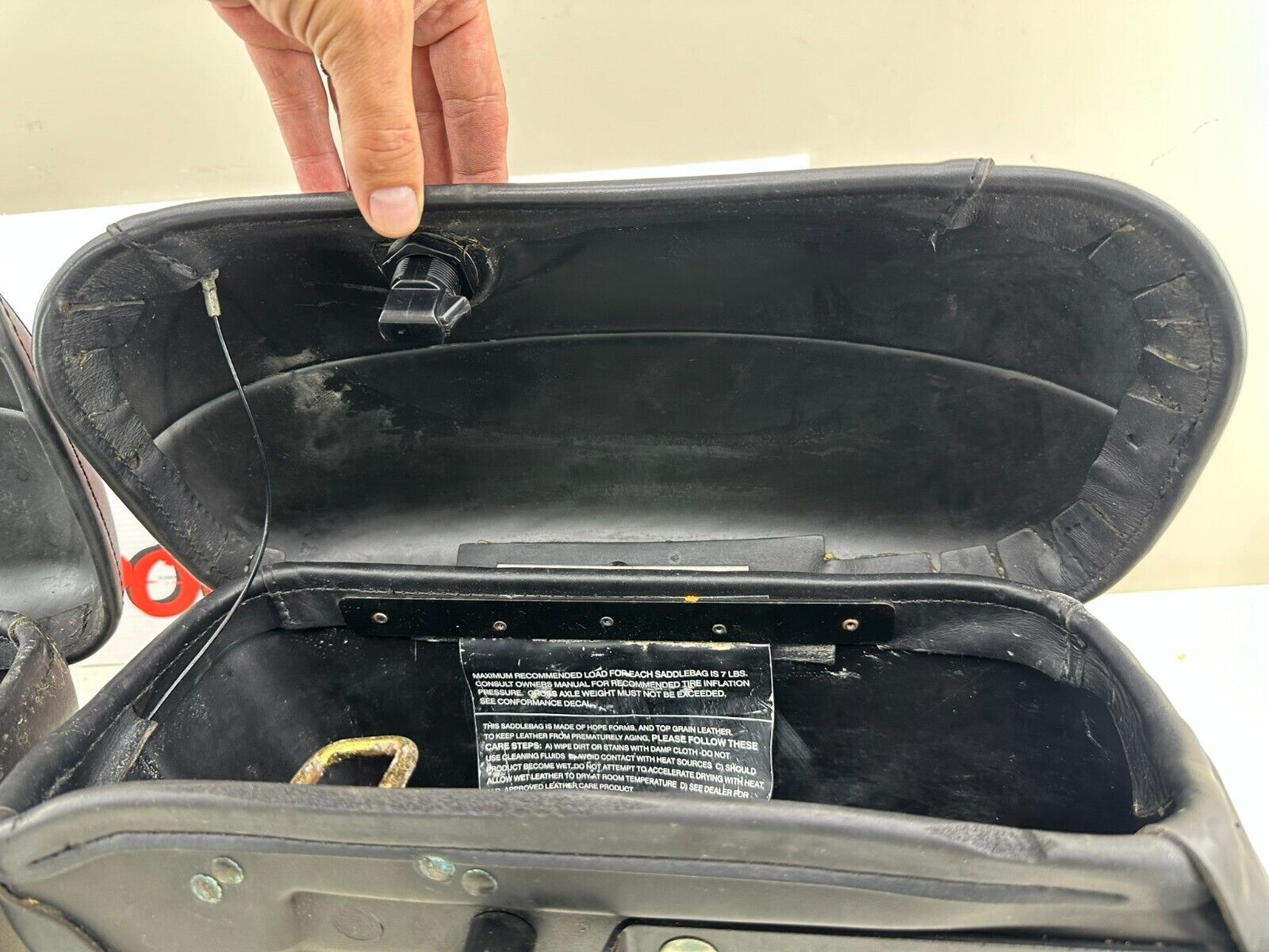 1999 HARLEY SOFTAIL OEM HD Genuine Hard Leather Saddlebags