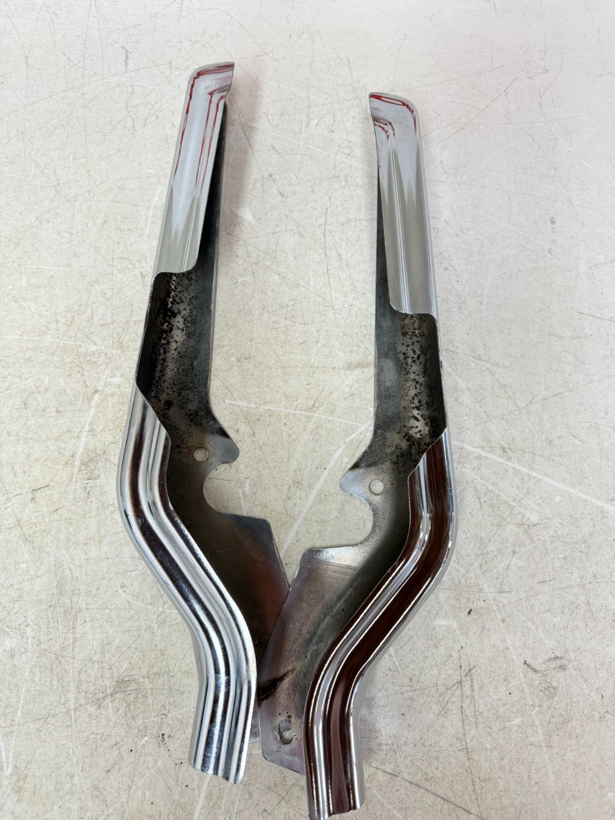 2003 HARLEY ELECTRA GLIDE Chrome Rear Strut Arm Frame Cover