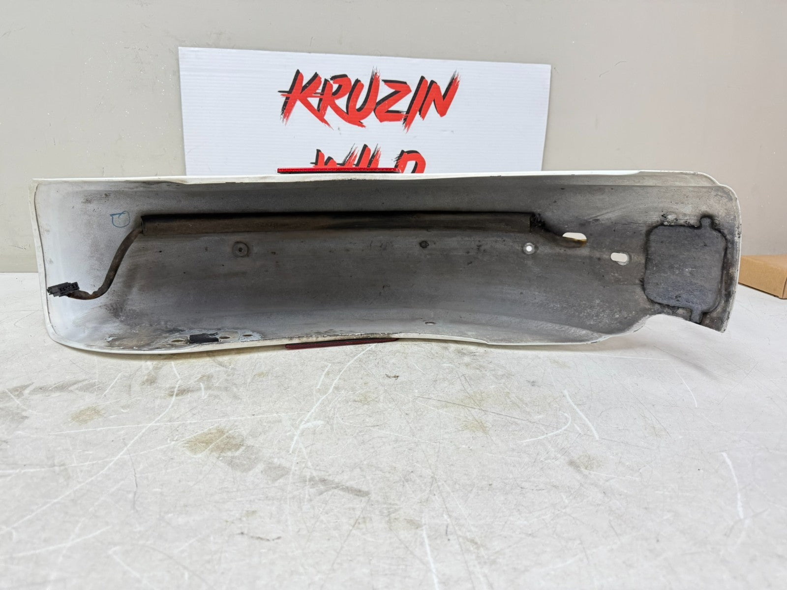 2003 HARLEY DYNA WIDE GLIDE Rear Fender Pearl White 100th Anniversary
