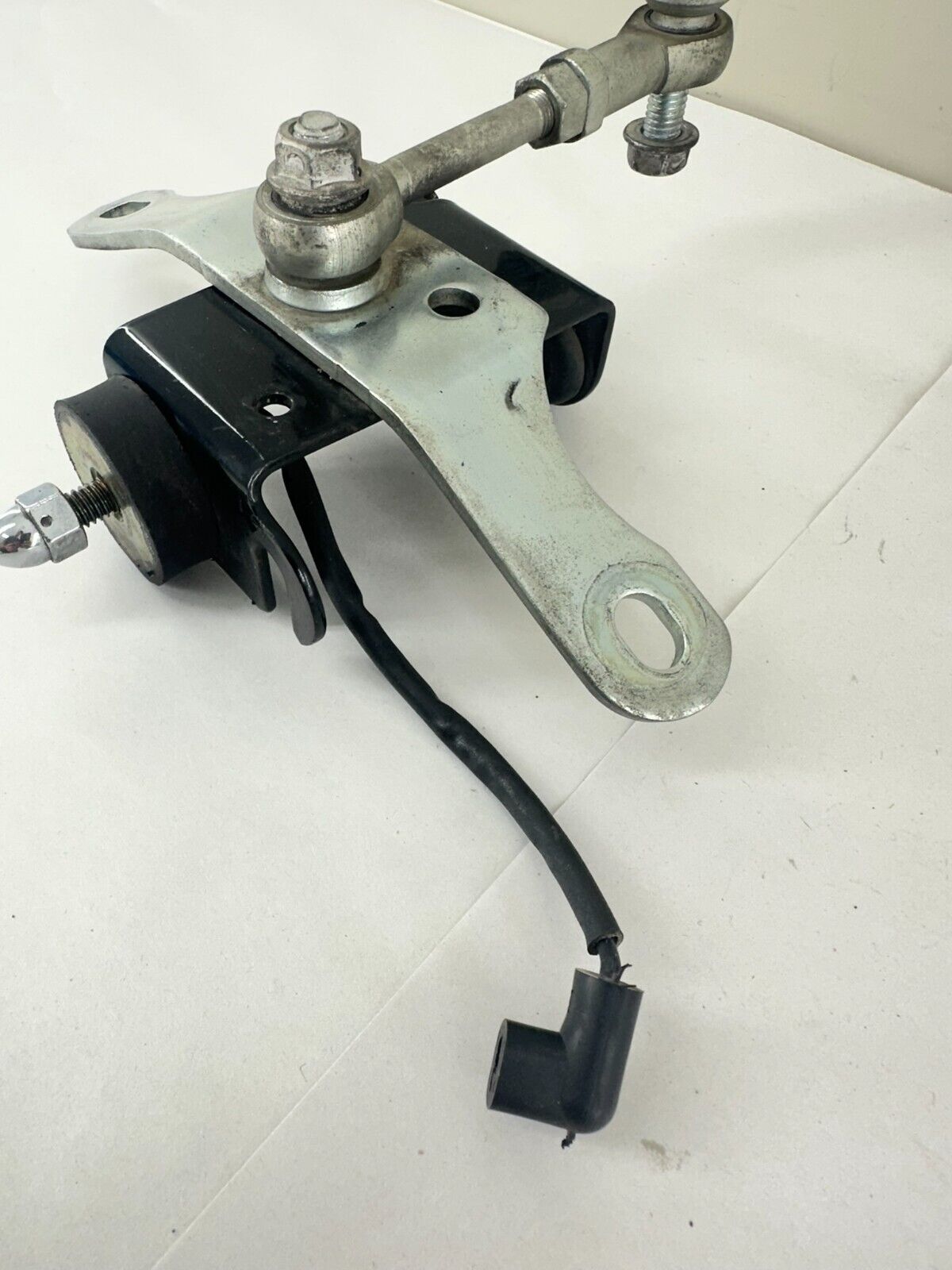 1996 HARLEY DAVIDSON DYNA UPPER MOTOR MOUNT