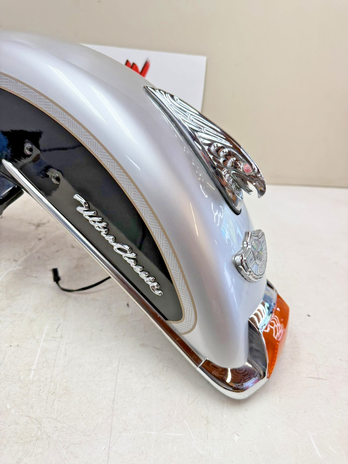 2003 HARLEY ELECTRA GLIDE Front Fender + Emblem 100th Anniversary 