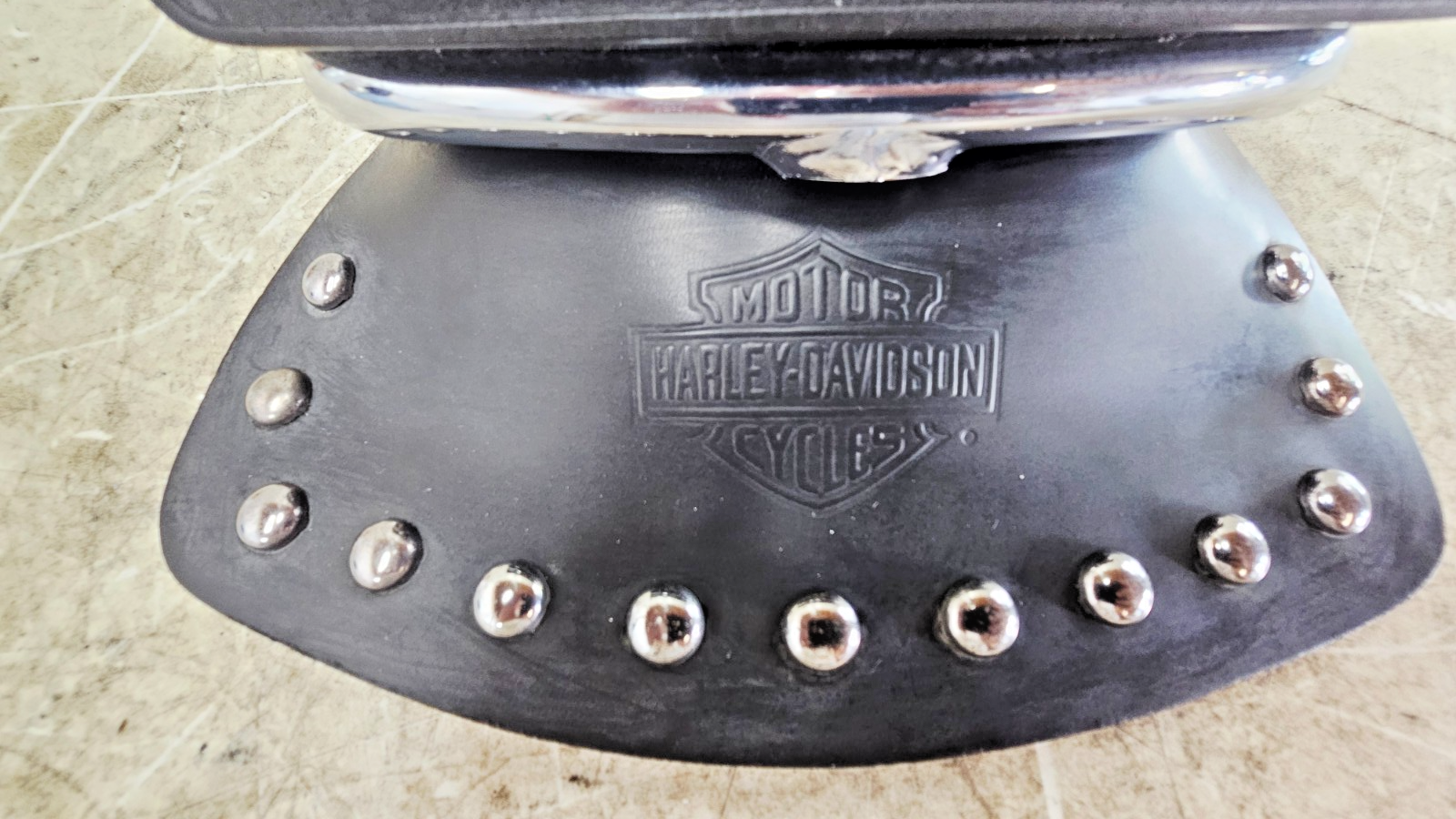 1996 HARLEY FLH ELECTRA GLIDE Rear Fender Bumper Mud Flaps w/ Studs