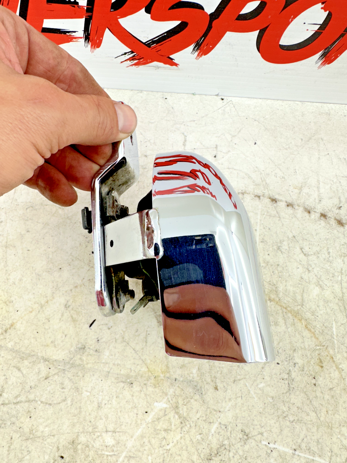 1997 HARLEY DYNA Horn + Chrome Cover