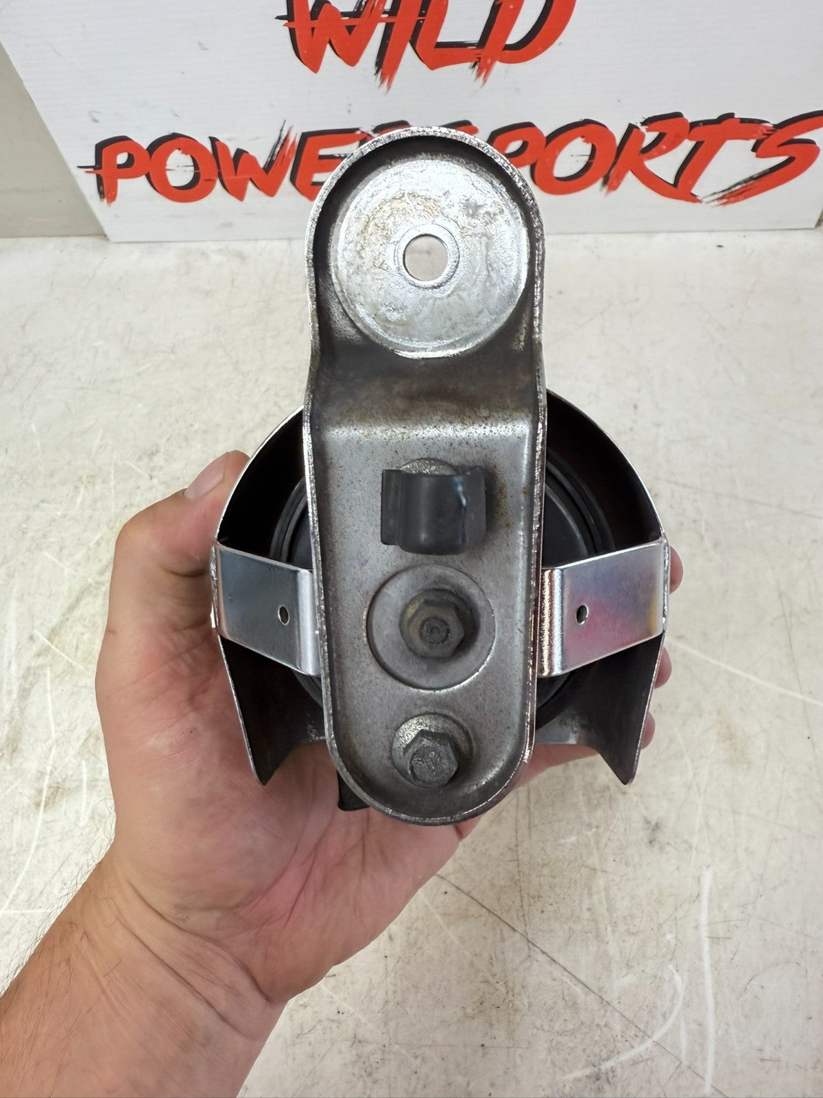 2003 HARLEY DYNA WIDE GLIDE OEM Horn & Chrome Cover