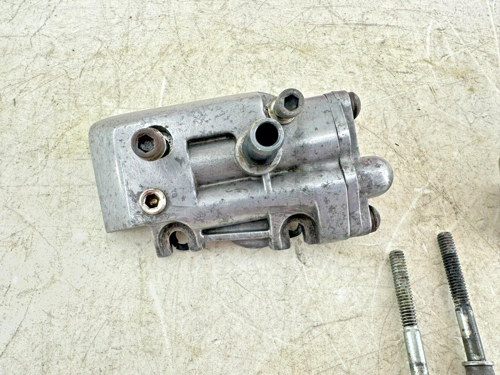 1999 HARLEY SOFTAIL OEM HD Oil Pump + Housing Case