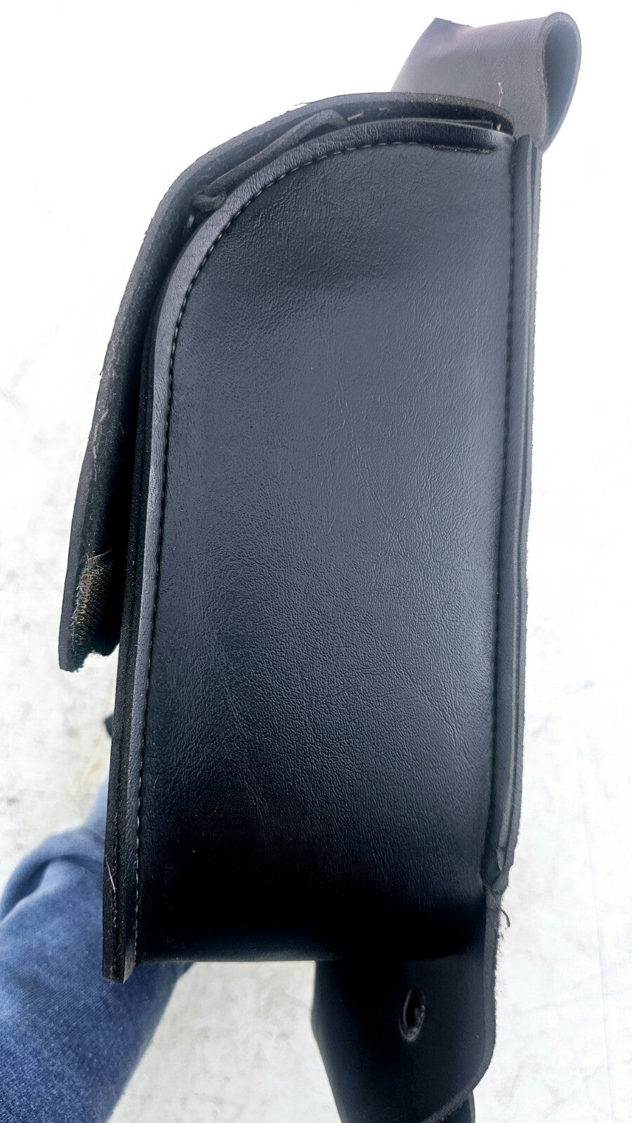 2002 HARLEY ELECTRA GLIDE OEM HD Left Leather Saddlebag Rack Storage Bag