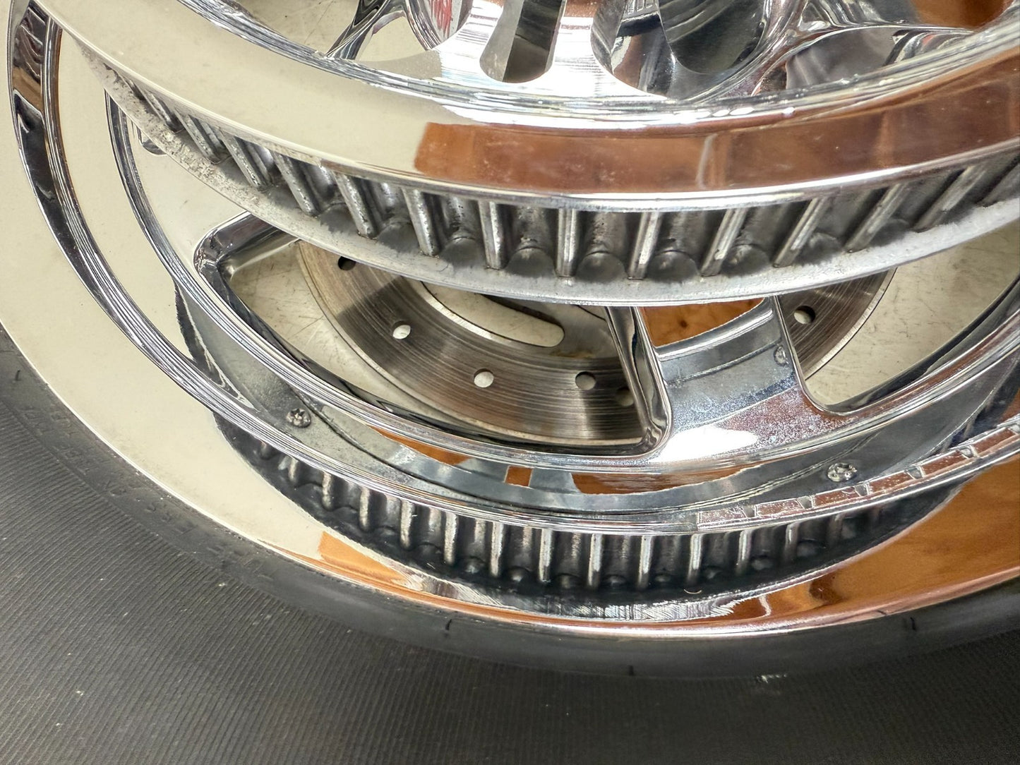 2003 HARLEY DYNA WIDE GLIDE 16" Thunder star  Rear Wheel Rim Full Chrome NICE! 