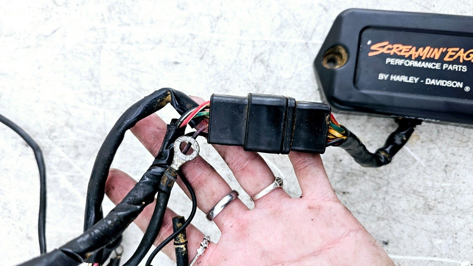 1995 HARLEY DYNA CONVERTIBLE Ignition Control Module 32421-85B 