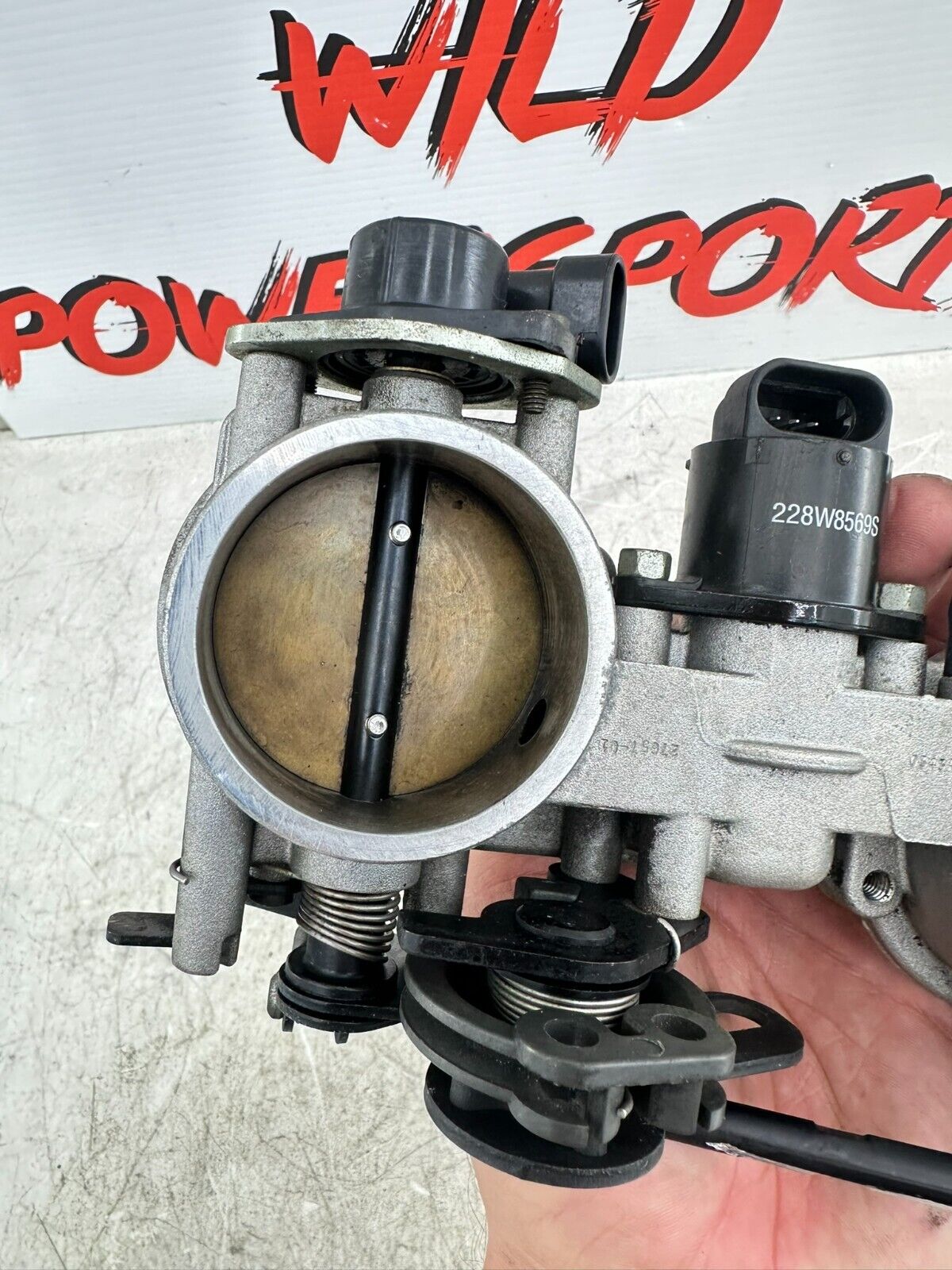 2003 Harley Davidson V Rod VRSCA OEM HD Throttle Body Intake Manifold 27657-01
