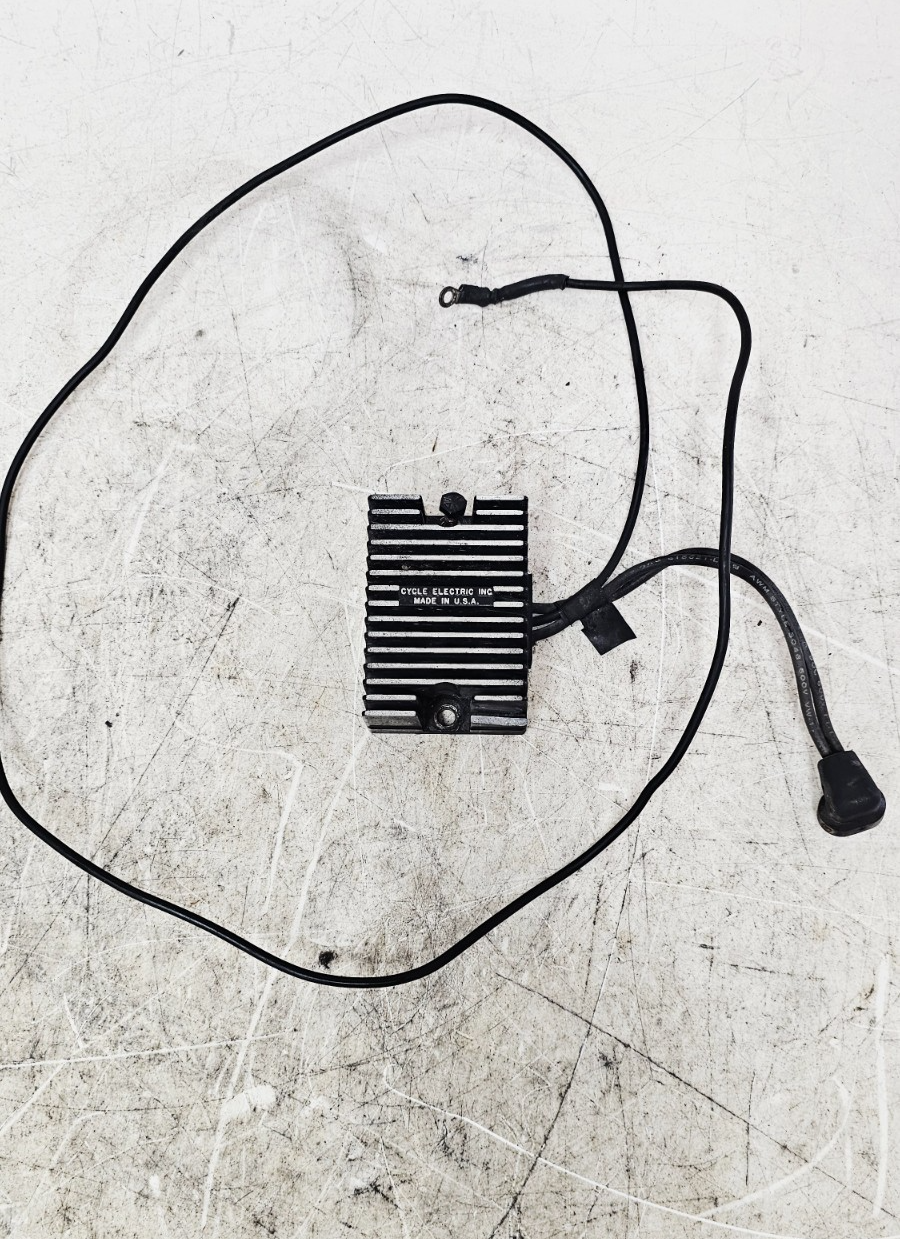 1990 Harley FXR FXRT FXRD FXRS FXLR FXRC Voltage Regulator Rectifier 12V Evo