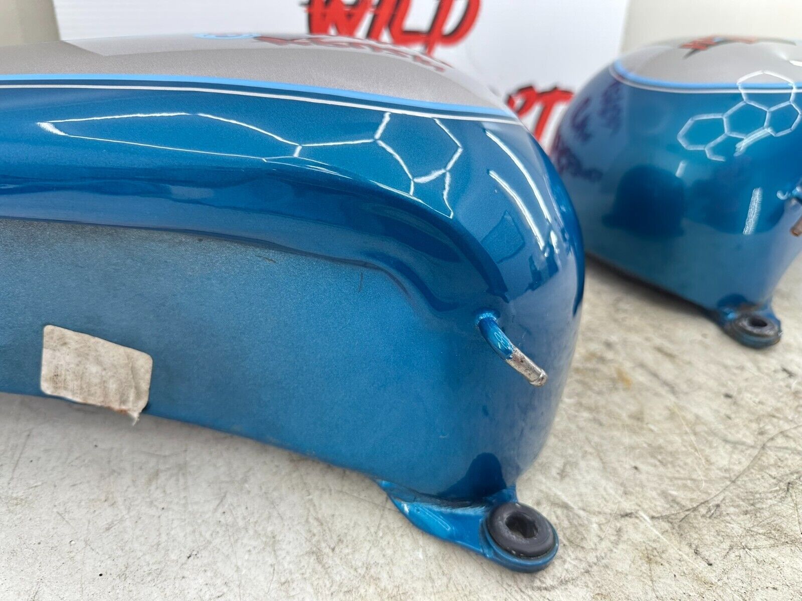 1995 HARLEY SOFTAIL OEM HD GENUINE SPLIT GAS FUEL TANK & PAINT AQUA & SILVER