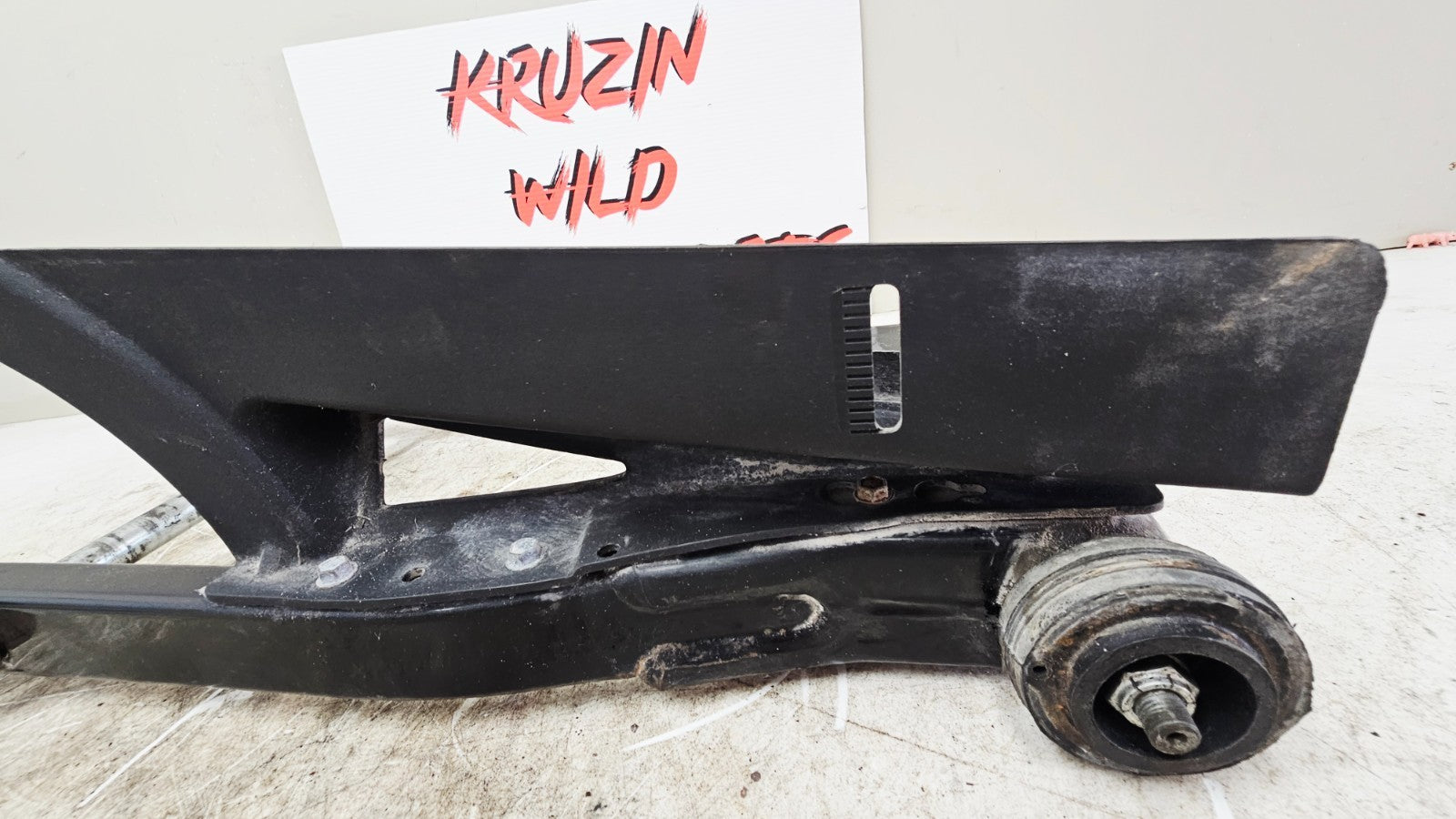 1996 HARLEY FLH ELECTRA GLIDE Swing Arm Fork Rear Axle & Mounting Bolt