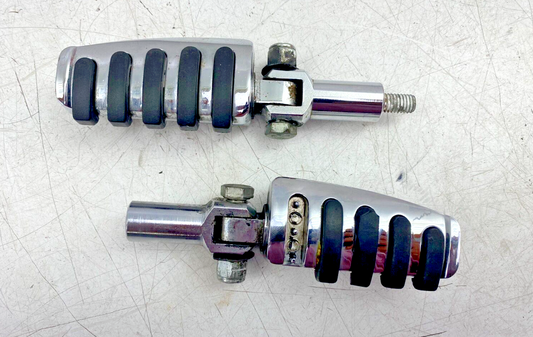 2001 HARLEY SOFTAIL Passenger Foot Pegs & Mounting Brackets