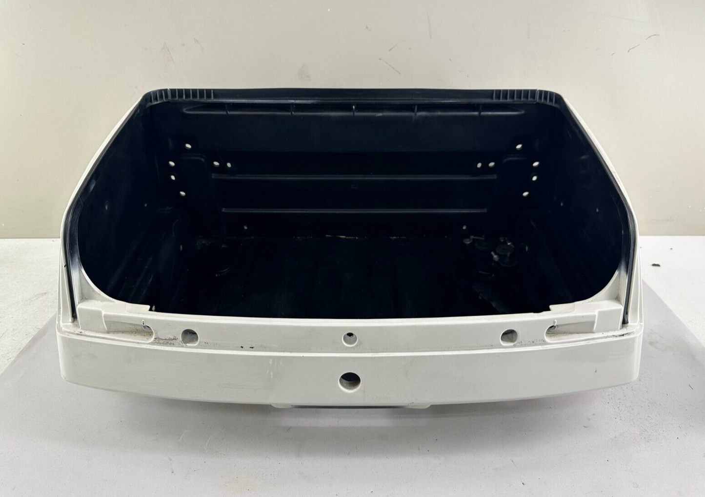 88-00 HONDA GOLDWING GL1500 Trunk Base Bottom Case Housing White No Damage