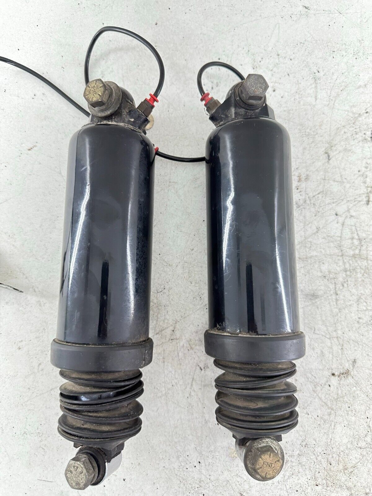 1999 HARLEY FLH ELECTRA GLIDE 11" Lowered Air Ride Rear Shocks Suspension