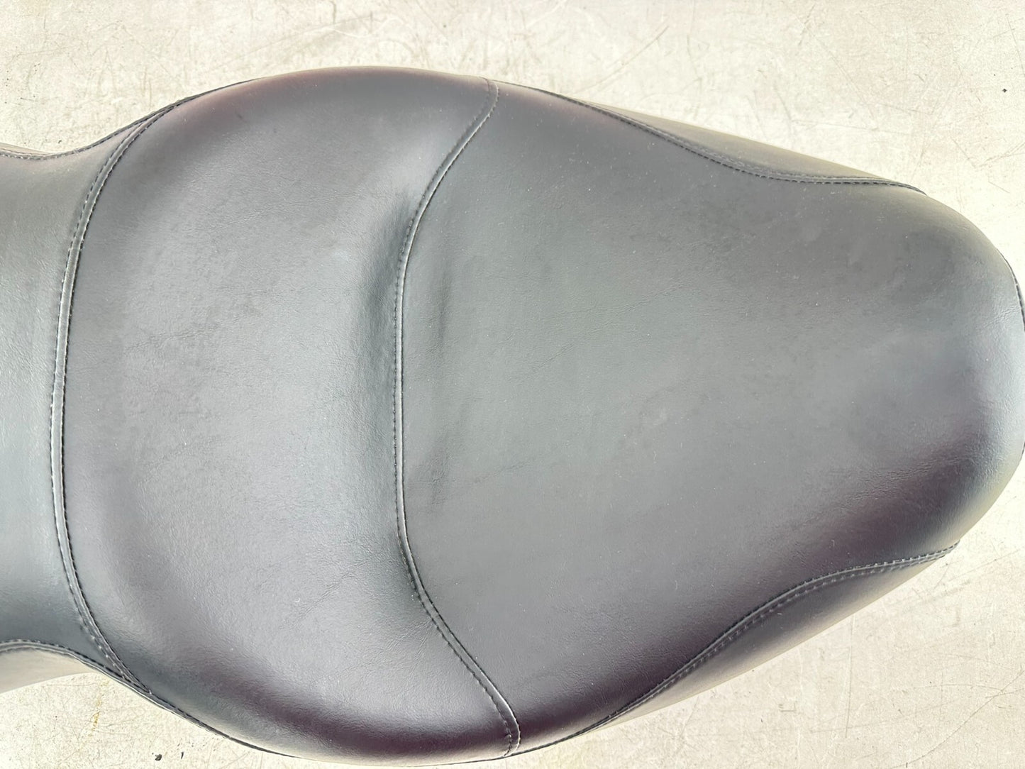 1999 HARLEY DYNA OEM HD Driver Passenger Seat Saddle Black NOS