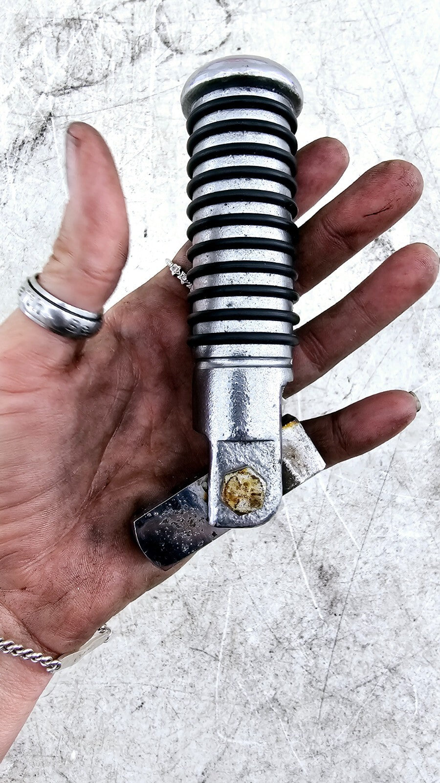 2000 Harley Davidson Sportster Highway Crash Bar Ribbed Footrest Bracket Chrome