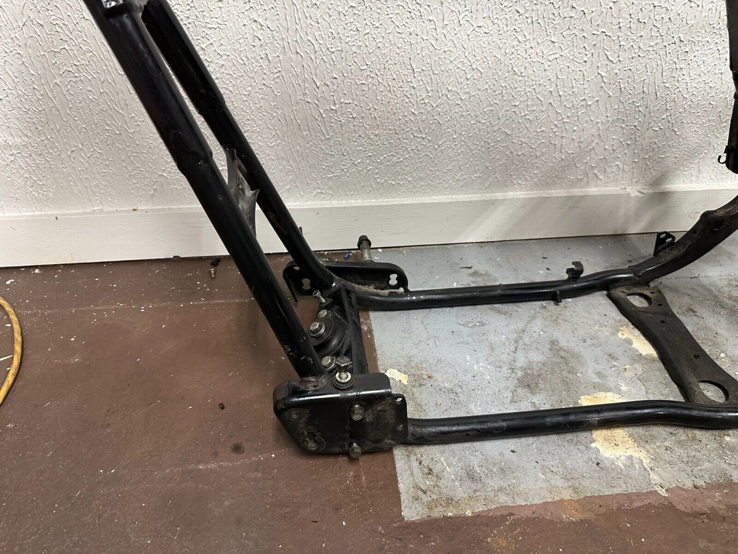 2004 HARLEY FLH ELECTRA GLIDE Frame Chassis Straight