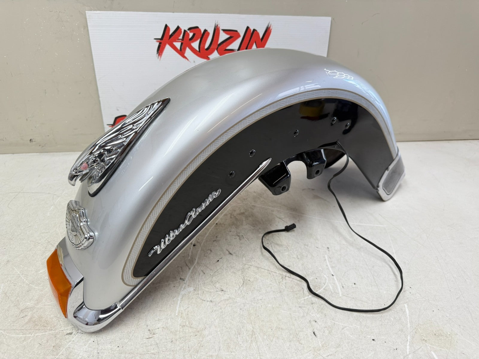 2003 HARLEY ELECTRA GLIDE Front Fender + Emblem 100th Anniversary 
