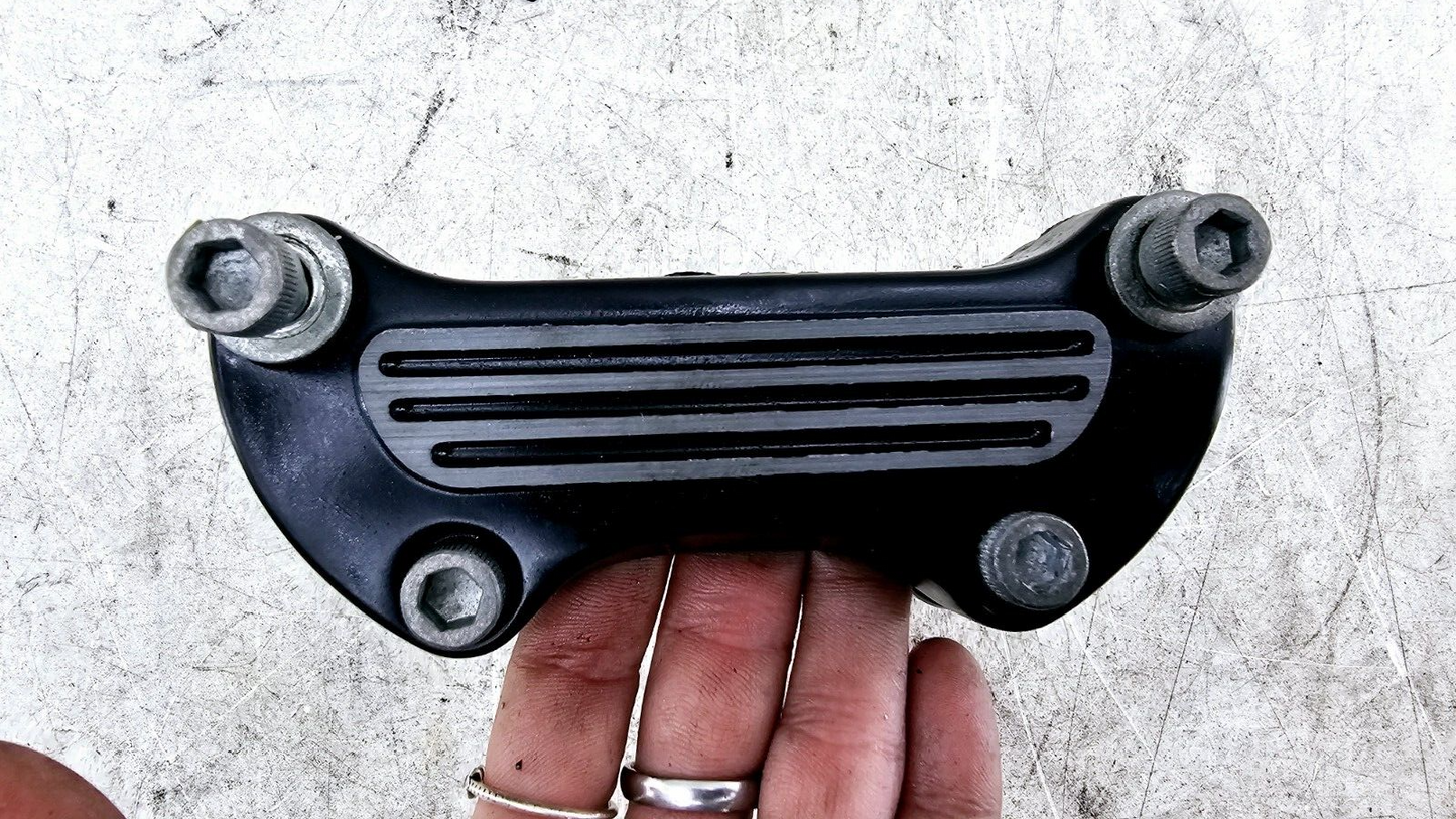 2000 Harley Davidson Sportster Handlebar Bar Clamp + Riser