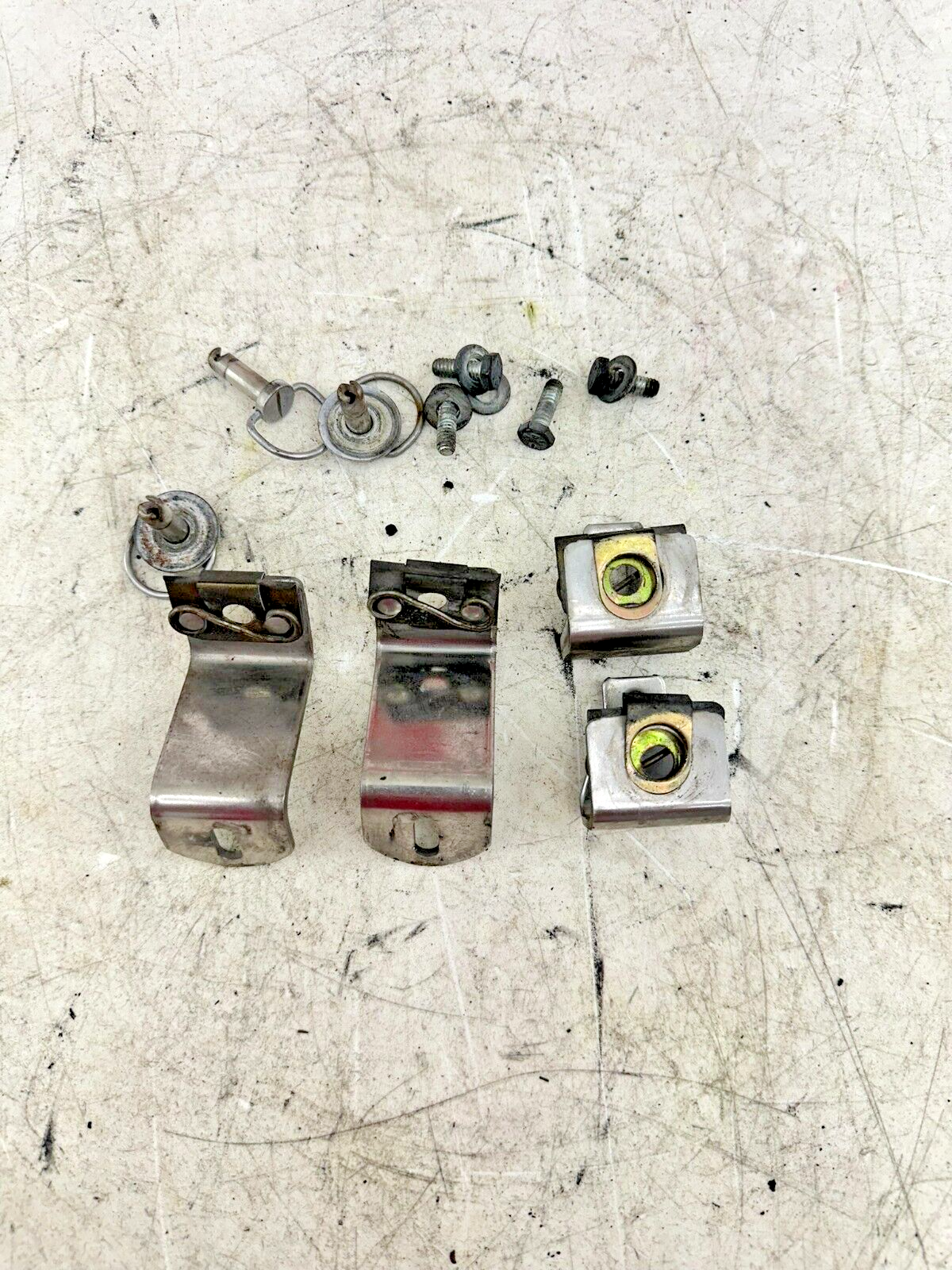 1999 HARLEY FLH ELECTRA GLIDE Saddlebag Quick Release Docking Hardware Pins