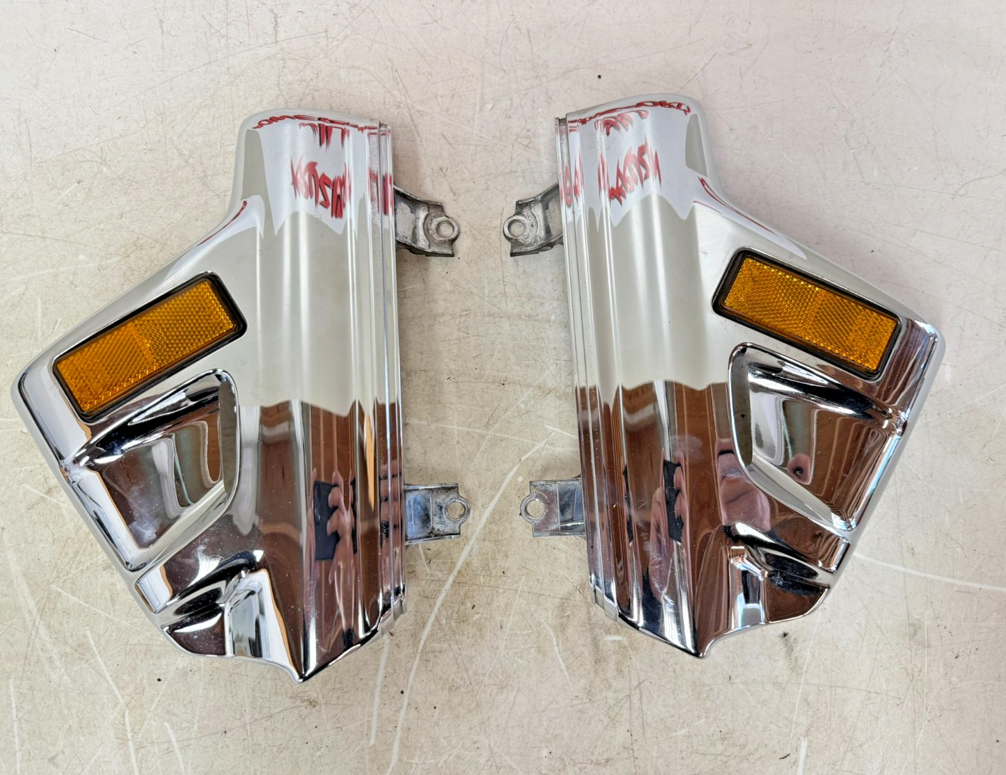 2002 Honda Goldwing GL1800 Front Fender Wheel Fork Cover Set Chrome