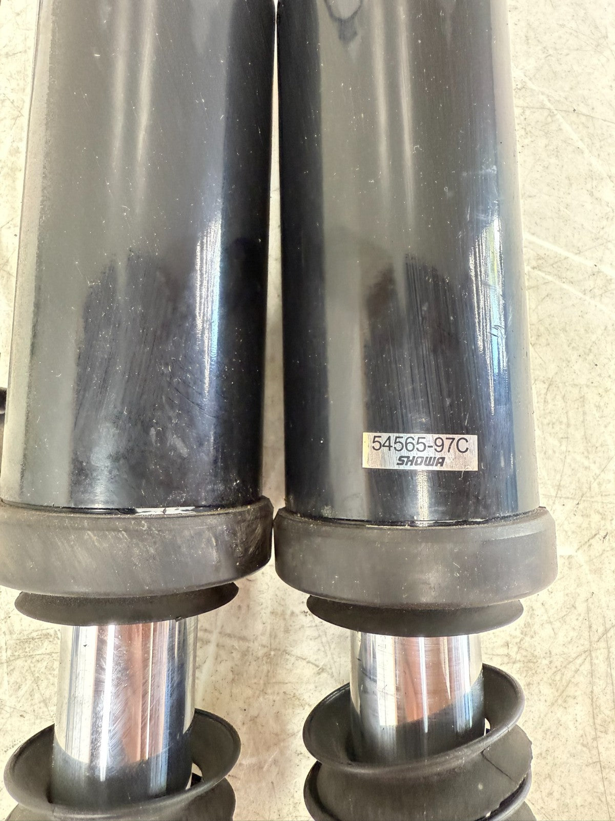 2003 HARLEY ELECTRA GLIDE Rear Air Shock Absorbers Left & Right
