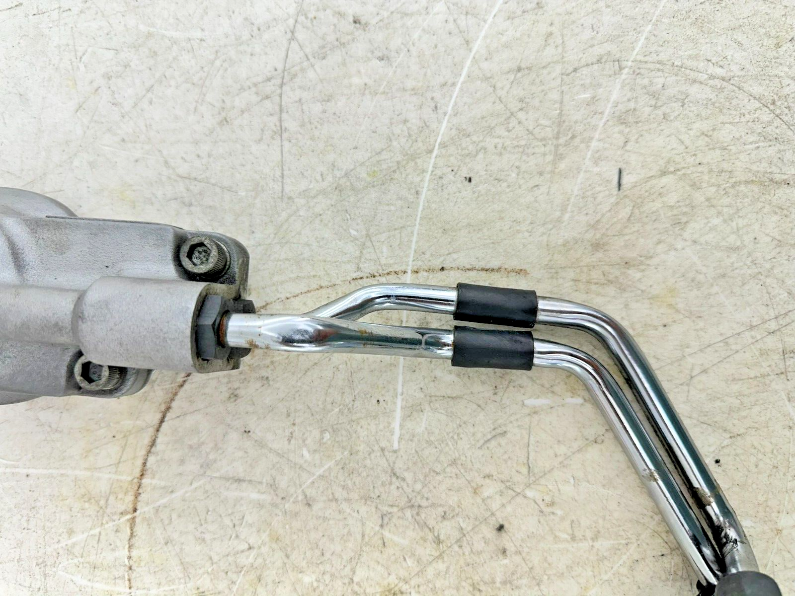 1999 HARLEY SOFTAIL OEM HD Oil Filter Housing + Chrome Hard Lines