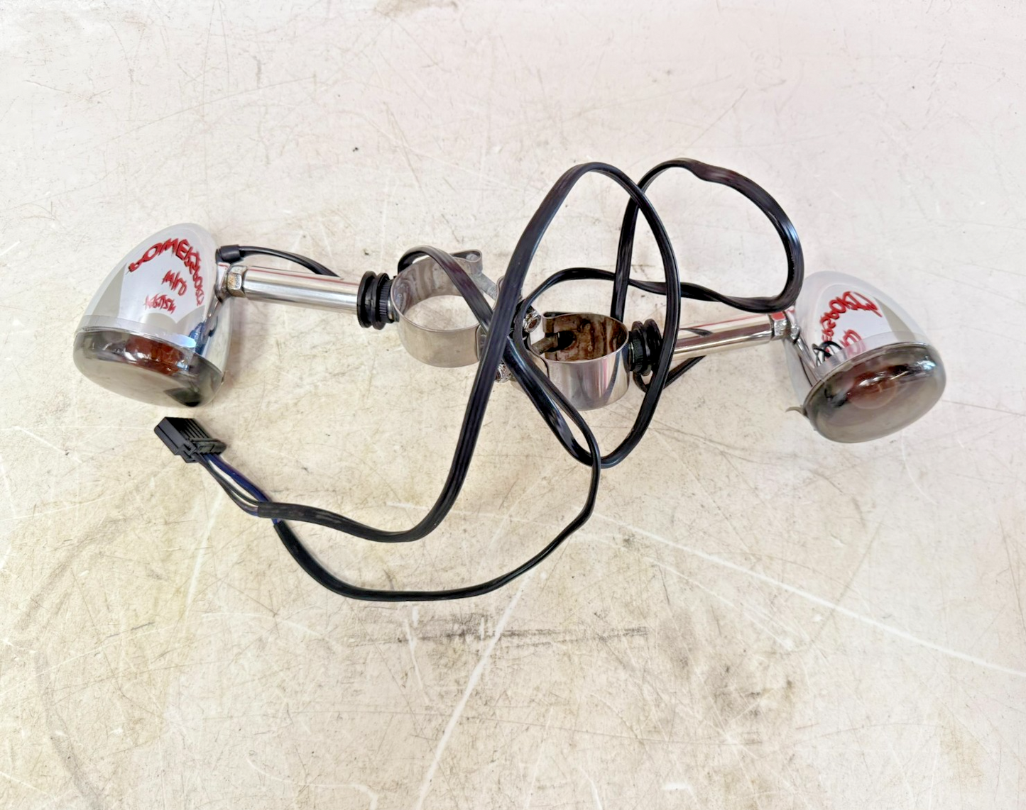 2003 HARLEY DYNA WIDE GLIDE OEM Front Left Right Turn Signal Indicators Clamp On