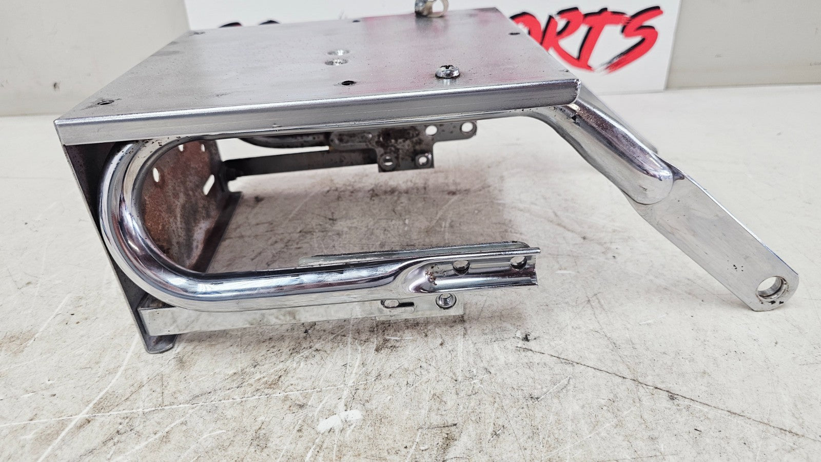 1996 HARLEY FLH ELECTRA GLIDE Tour Pak Luggage Rack Box Mount Bracket