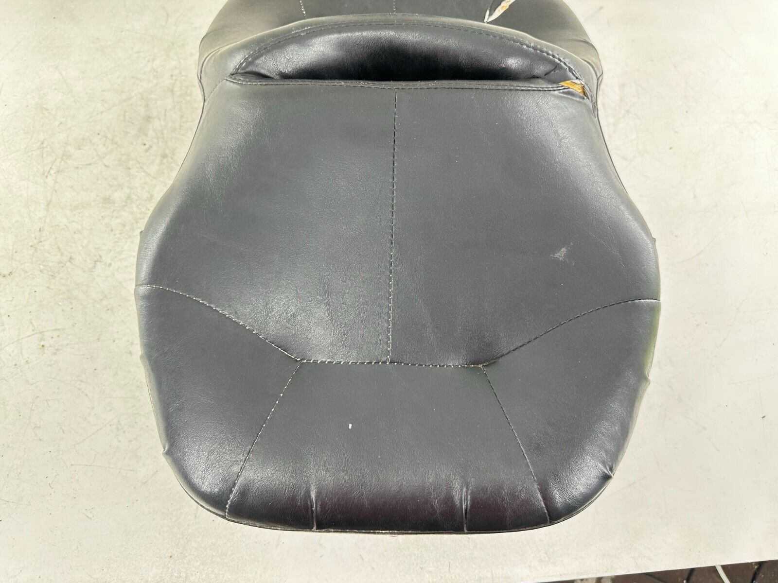 2004 HARLEY FLH ELECTRA GLIDE OEM HD Seat Saddle Two UP Driver Passenger