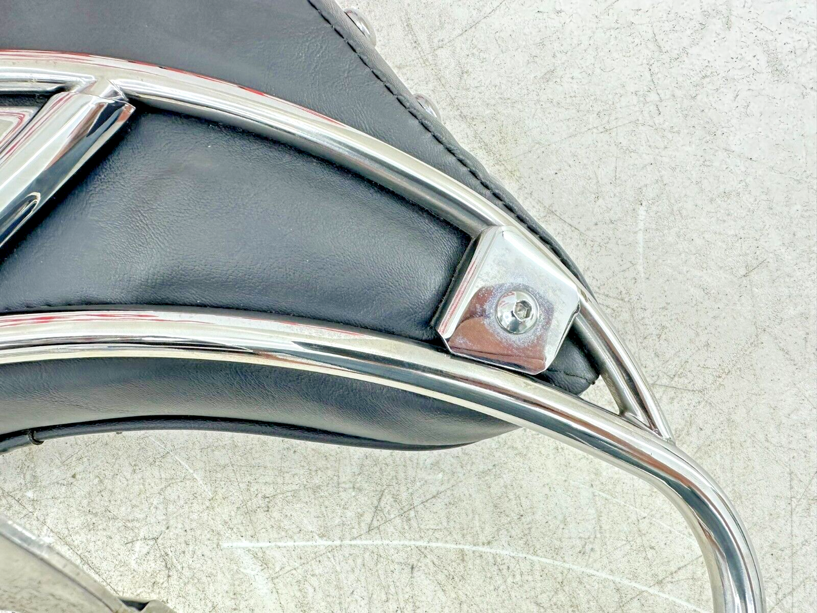 2001 HARLEY SOFTAIL FLSTS Heritage Springer Tall Driver Backrest