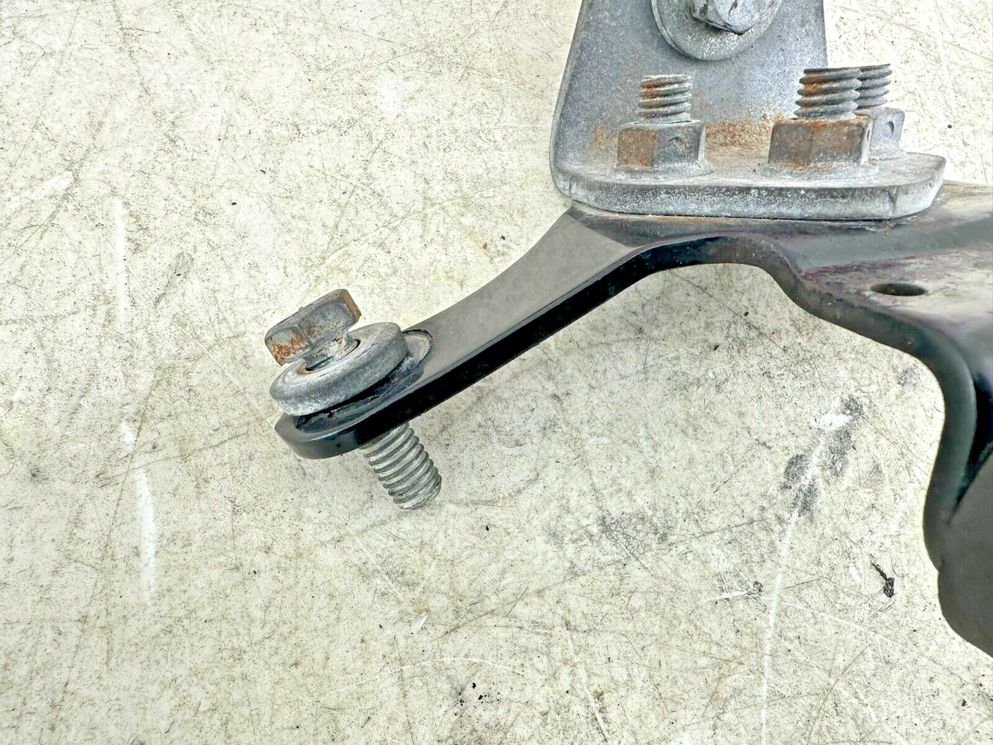 2001 HARLEY SOFTAIL Upper Motor Engine Horn Mount Mounting Bracket