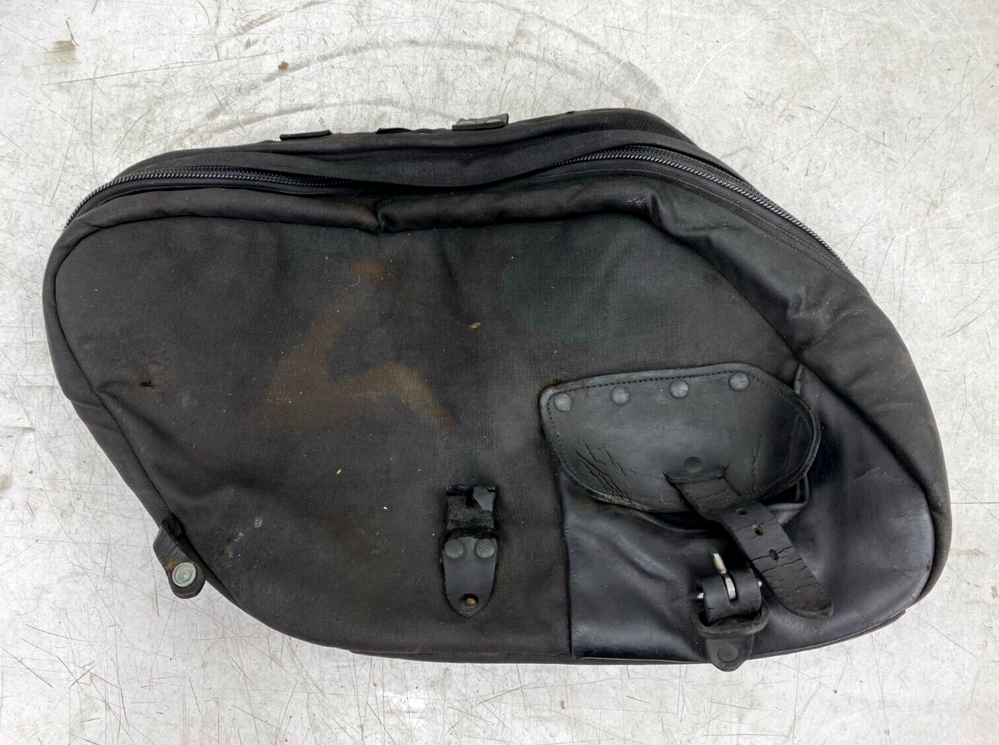 1996 HARLEY DAVIDSON DYNA Convertible Left Side OEM HD Saddlebag