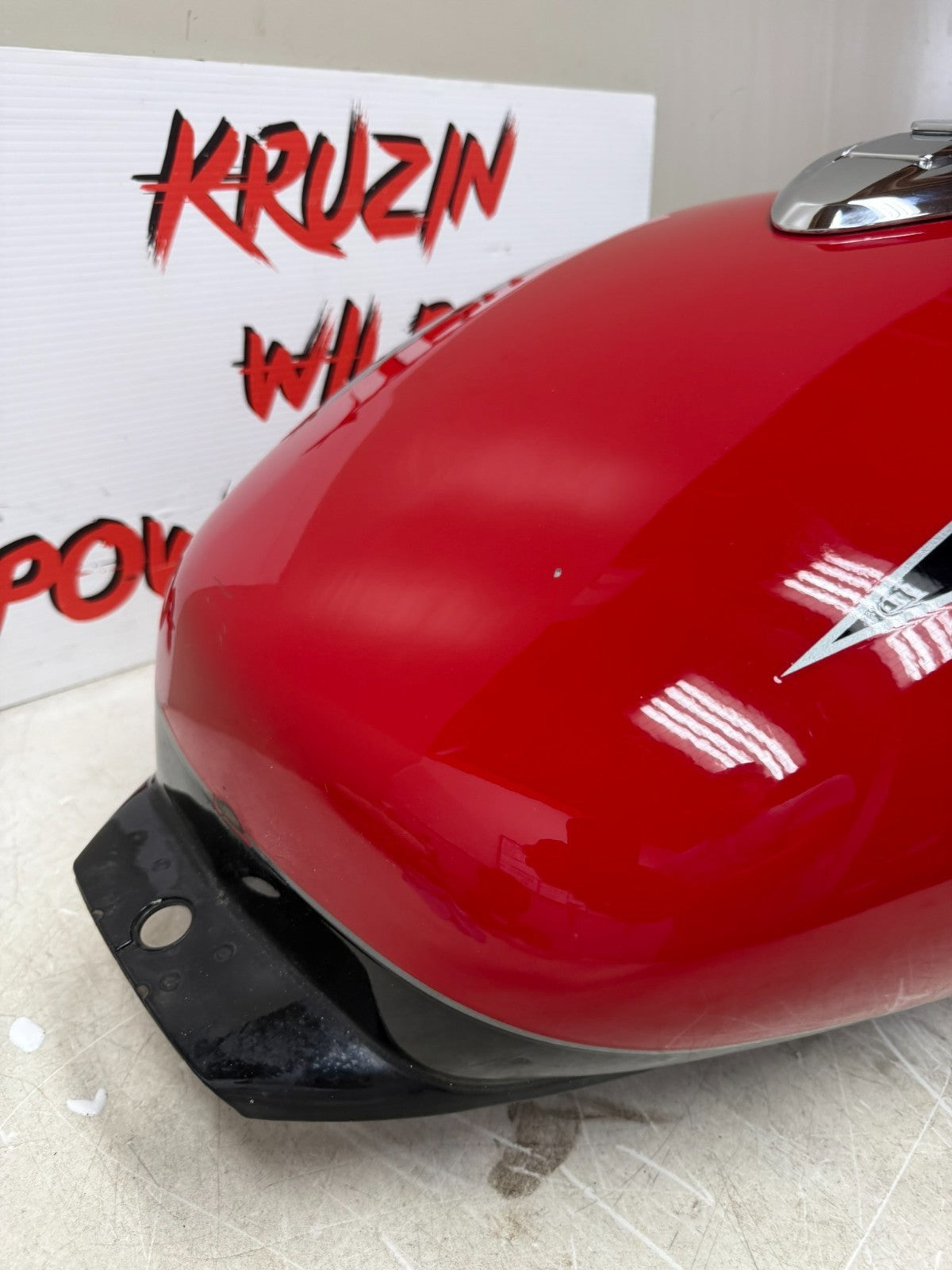 2001 HONDA VALKYRIE INTERSTATE Gas Fuel Tank  W/ key Petcock Level Sensor