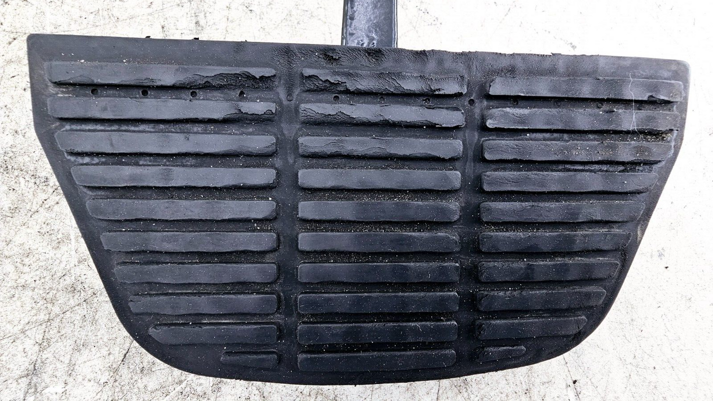1998 HARLEY FLH ELECTRA GLIDE Passenger Floorboard Right Left Footrest OEM HD