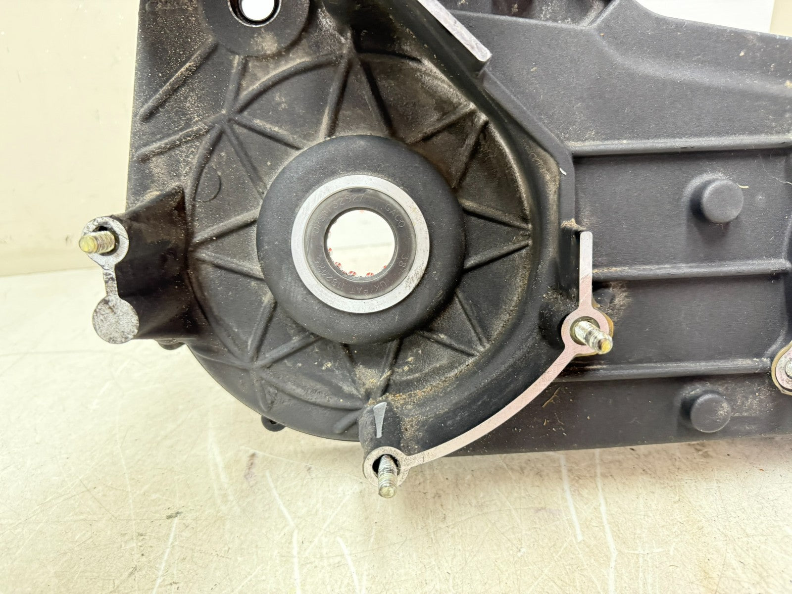 2003 HARLEY ELECTRA GLIDE Inner Primary Clutch Backing Plate Case Housing