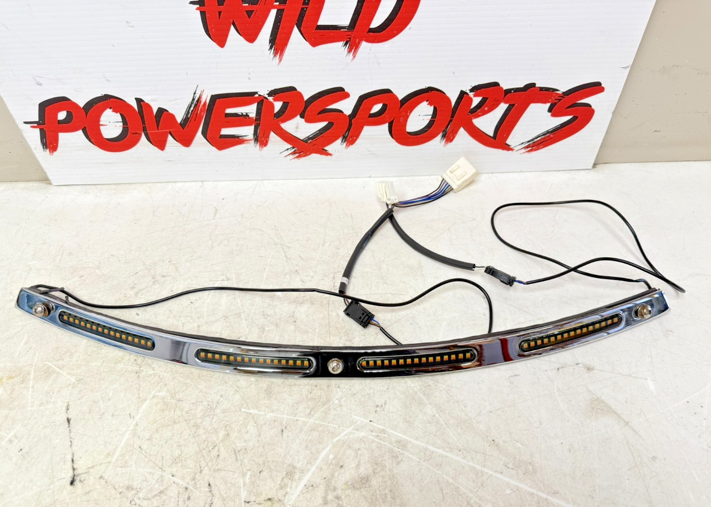 2003 HARLEY ELECTRA GLIDE Custom Dynamics  LED  Batwing Windshield Trim 